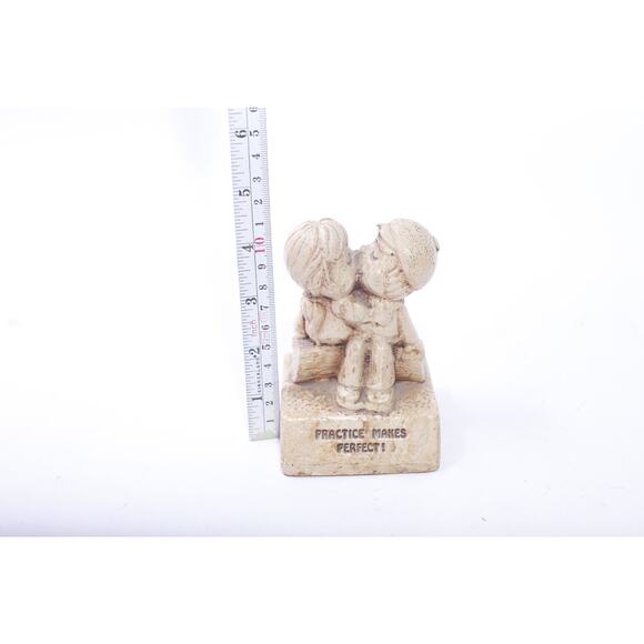 Couple Kissing, Figurine, Practice Makes Perfect, 1976, Paula, W-384, Love, - Picture 2 of 3
